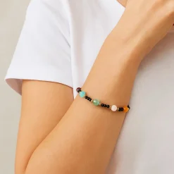 Bracelet pierre de lave avec 7 pierres - 4 mm
