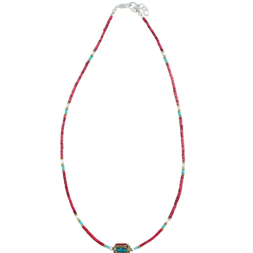 Collier de pierres précieuses - Corail